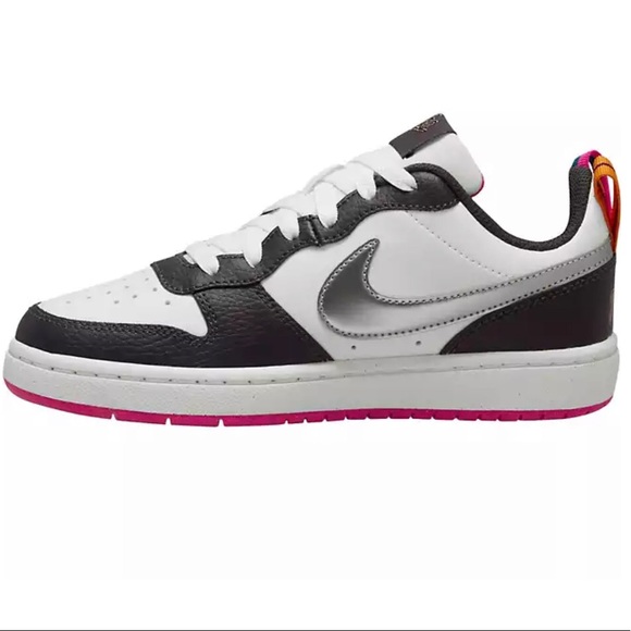 Nike Kids' Grade School Court Borough Low 2 SE Basketball Shoes - Picture 2 of 3